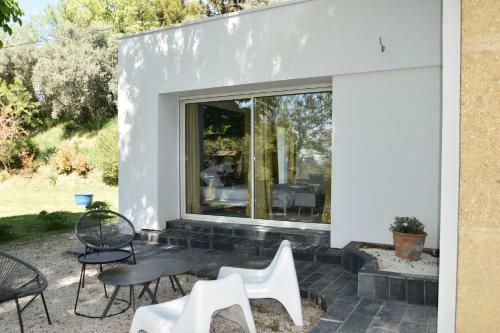 Bed & Breakfast Suite Ind�pendante Au Calme Avec Piscine