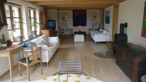 Maglebo Naturving�rd & Guest House