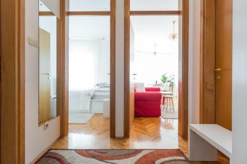 Apartment Zagreb Idila Center S Balkonom