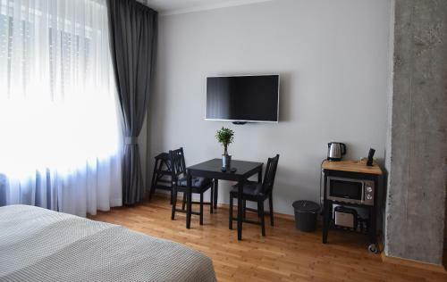 Karlo Main Square Apartments