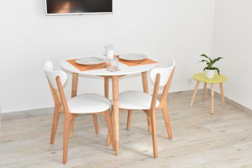 Apartamento Room & 4 Studios - Modern Comfy Central - Free Netflix