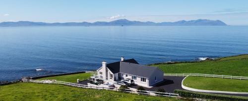 Ballyheigue Cliff Side And Sea View Apartment