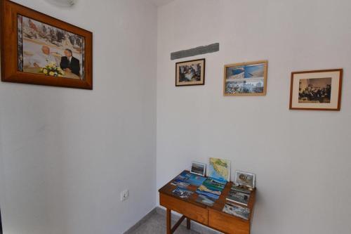 Apartments With A Parking Space Zubovici, Pag - 15342