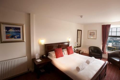 Park Central Hotel