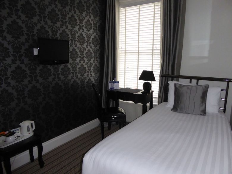 Hostal Bamboo Guesthouse