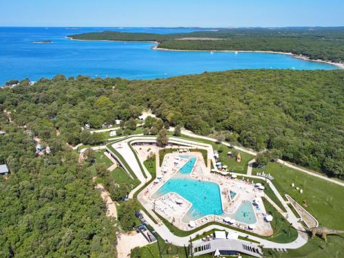 Holiday Home Mon Perin - Roj610