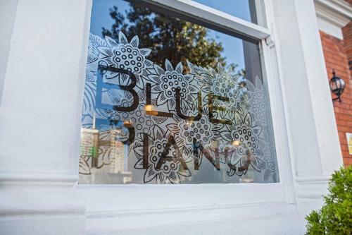Hostal The Blue Piano Guesthouse