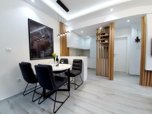 Maritimo Di Cattaro****lux Apartment With Garage