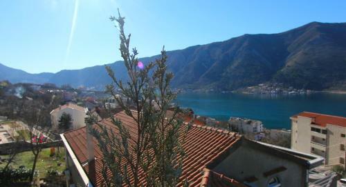Alkima 1 Br Apartment With A Sea View