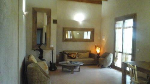 Hostal The Straw House