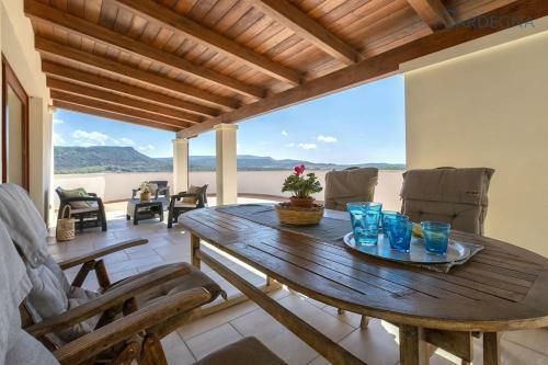 Villa Verde Con Piscina Indipendente Con 5 Camere E 4 Bagni