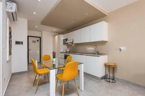 Sliema Smart Seaview Apartment