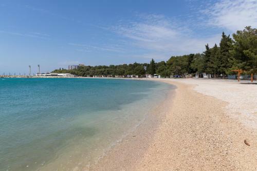 Apartmani Dina