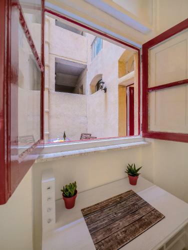 Valletta Main Street Apartment