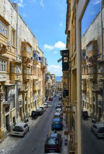 Vlt214- Valletta 2 Bedroom Townhouse