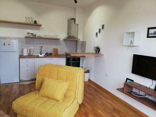 Gina & Nia Apartments