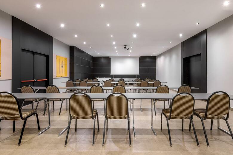 AC Hotel Coslada Aeropuerto By Marriott