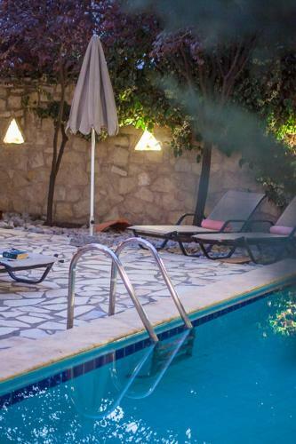 Sarris Villa, A Country Side Villa!