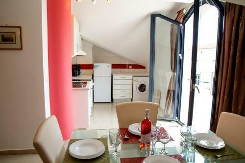 Sophia Central Loft & Apartments