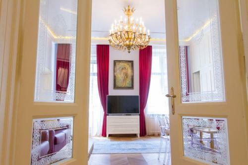 Apartamento Count Zrinyi Luxourious Residence