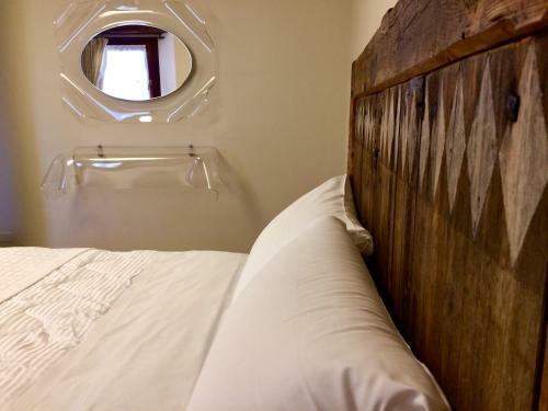 Hostal Aymon De Challant