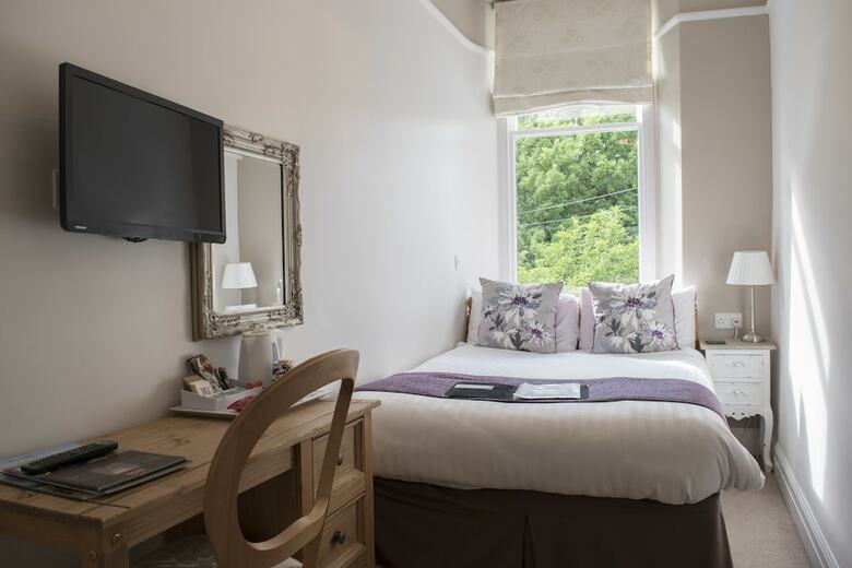 Hostal Rosemount Guest House