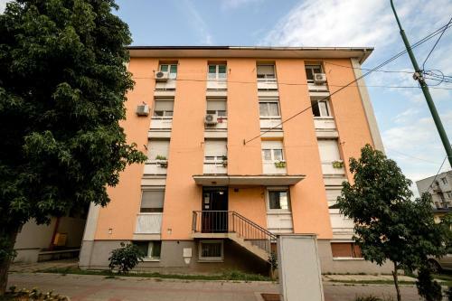 Kristal Apartmani