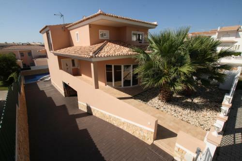 Villa Redonda