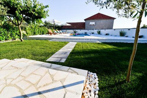 Villa Navita Augustinus With Pool