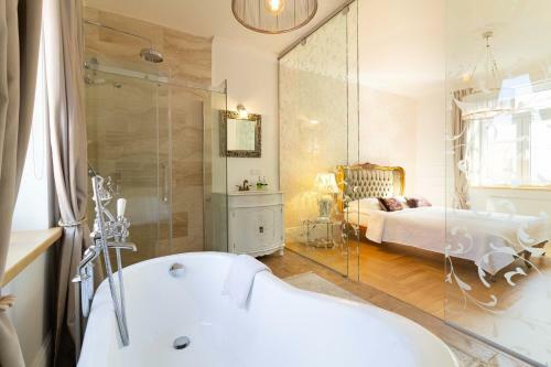 Royal Jono St. Apartment