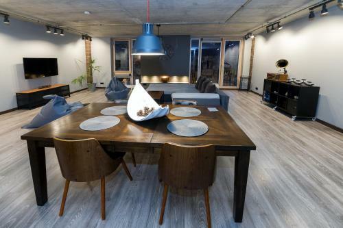 Manto Loft Style Apartment