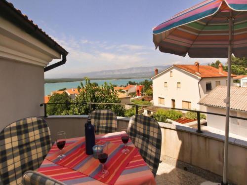 Apartments With A Parking Space Soline, Krk - 18802
