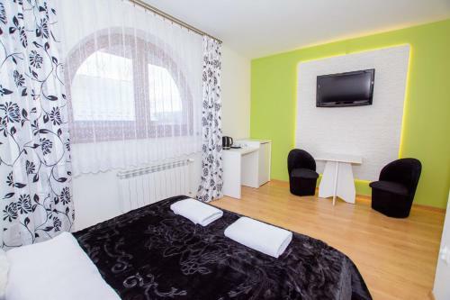 Bed & Breakfast Le?ny Dworek