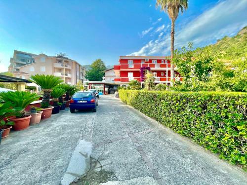 Hostal Vila L Budva