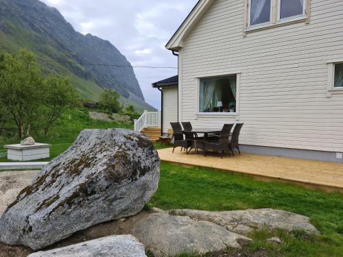 Lauv�sstua-charming House By The Sea