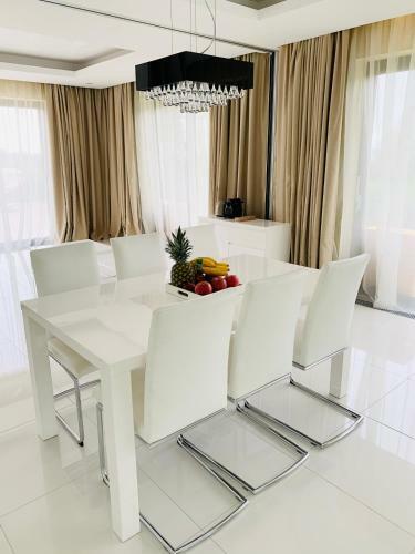 Apartamento White Luxury Villa Esztergom