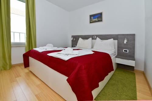 Apartmani Astrado Petr?ane