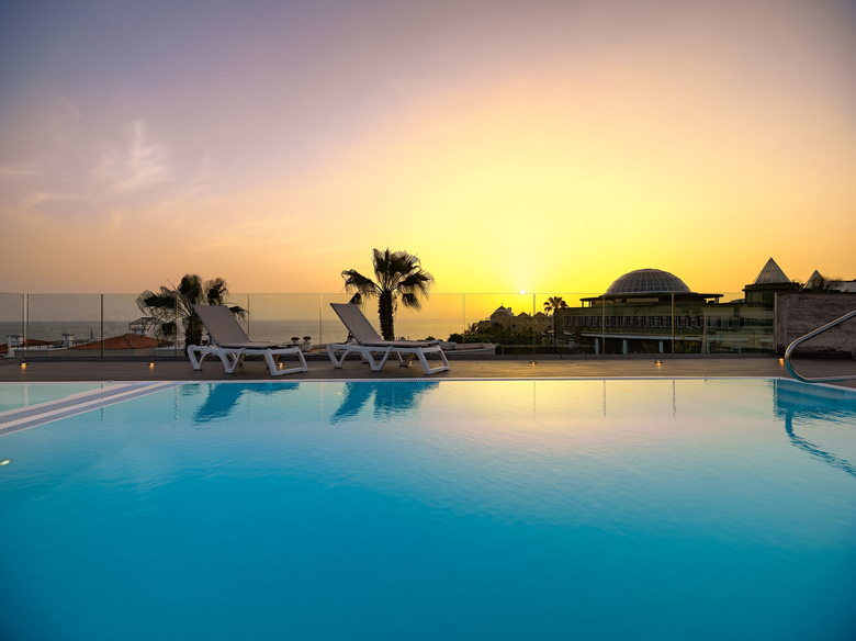 Hotel Col�n Guanahan� Adults Only