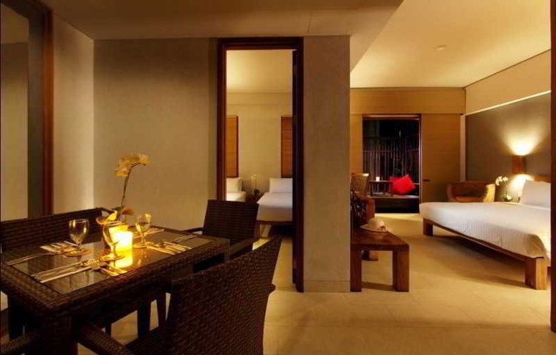 Hotel The Oasis Beach Benoa Bali