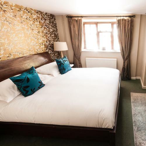 Hostal Bridgehouse