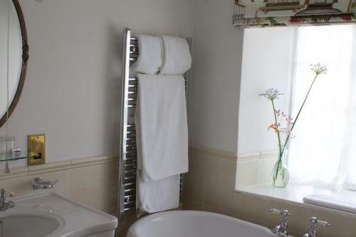 Hostal Bridgehouse