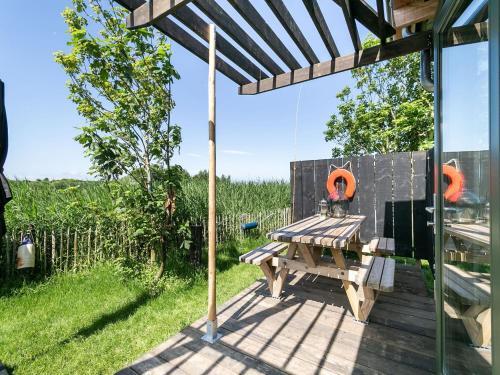 Homey Bungalow In Callantsoog With Terrace