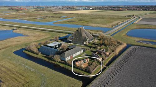 Tiny House de Boet, In de Natuur Op 450 Meter Van Het Strand