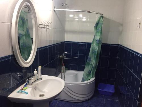 Hostal Guesthouse On Ardzinba 180