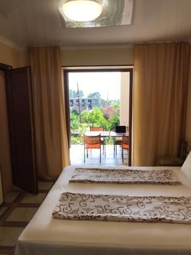 Hostal Guest House On Kabardinskaya 49