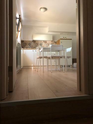 Small & Sweet Apartments