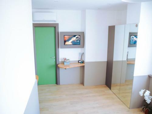 Hostal Avezzano 3 60 Guest House