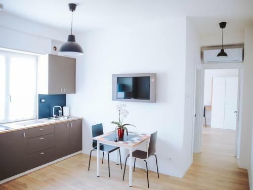 Hostal Avezzano 3 60 Guest House
