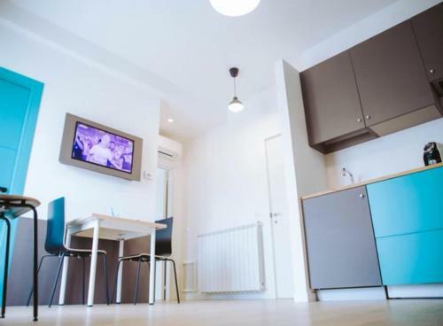 Hostal Avezzano 3 60 Guest House