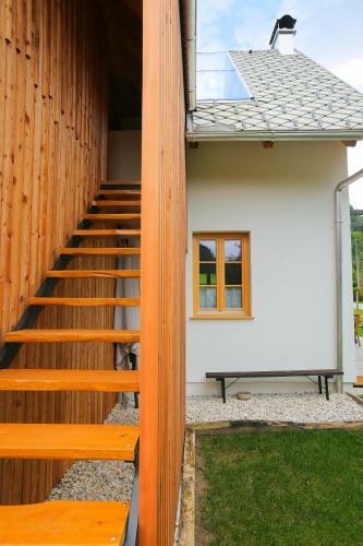 Apartamentos Hi?a Na Soncu / Sun House
